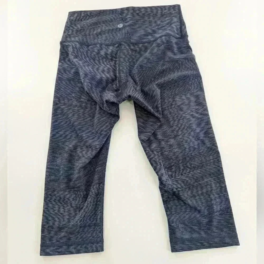 Lululemon Blue Striped Wide Waist Band High Rise Capri Leggings Size 6